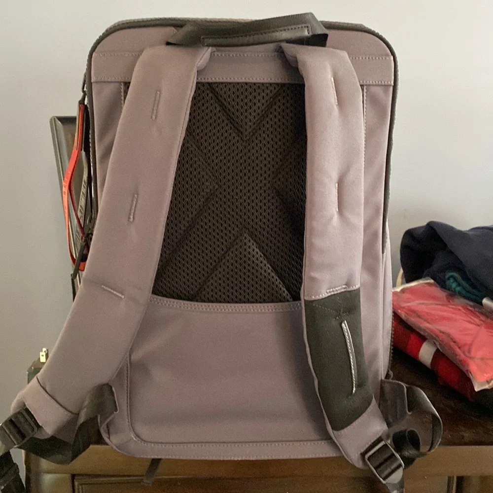 Tumi backpack - Picture 6 of 11